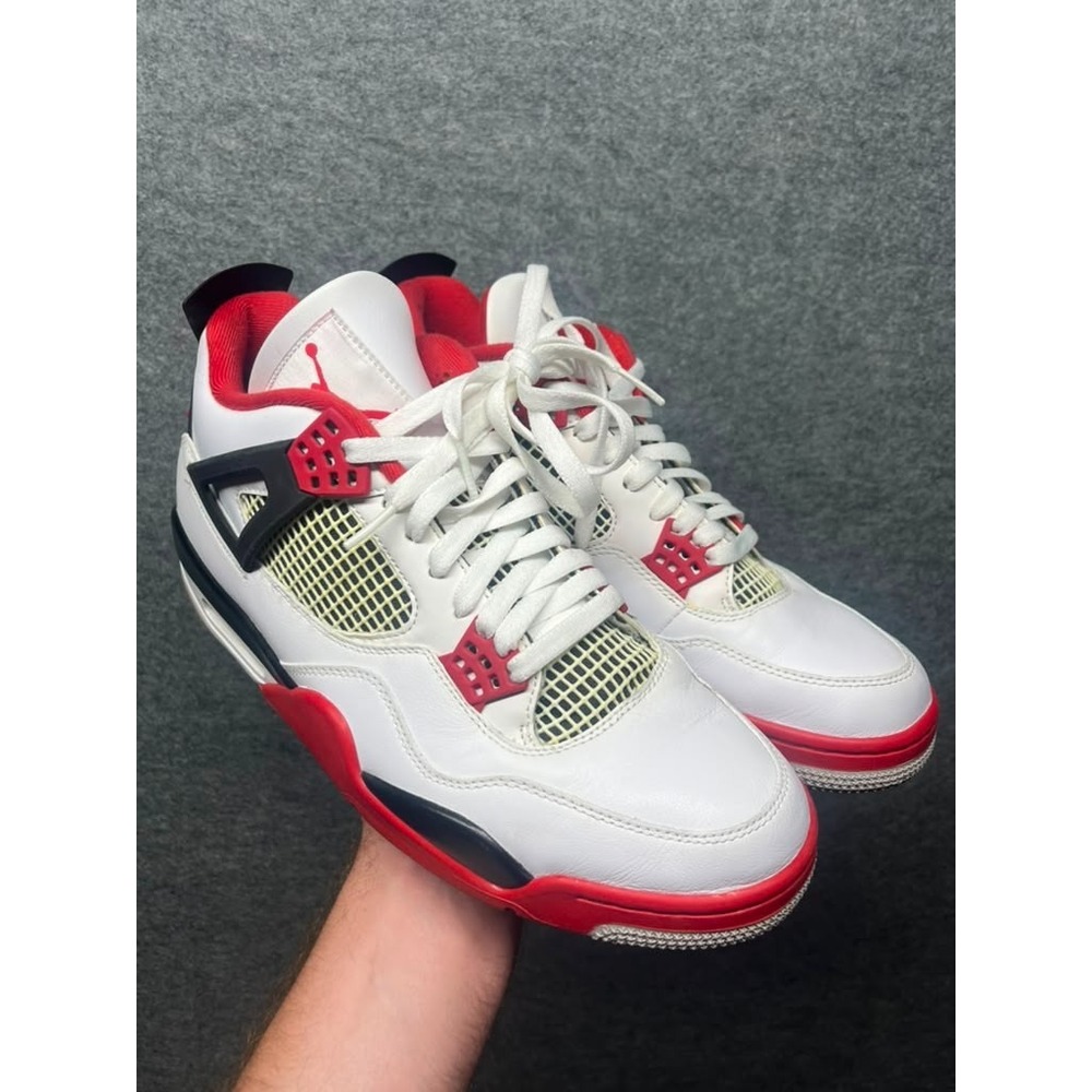 Nike Air Jordan 4 Retro OG Fire Red 2020 Size 12 DC7770-160 White Red Black
